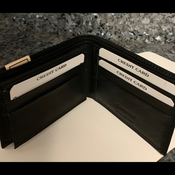 Man’s wallet - Picture 2 of 2